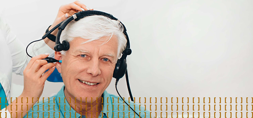 pruebas audiologicas personas mayores